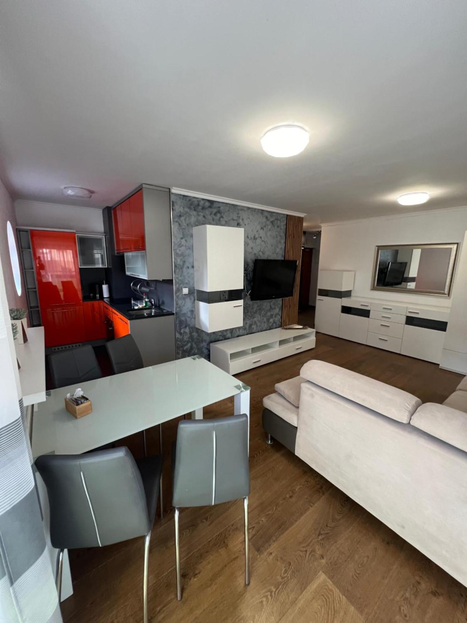 Holiday Apartments Криниця-Здруй Екстер'єр фото